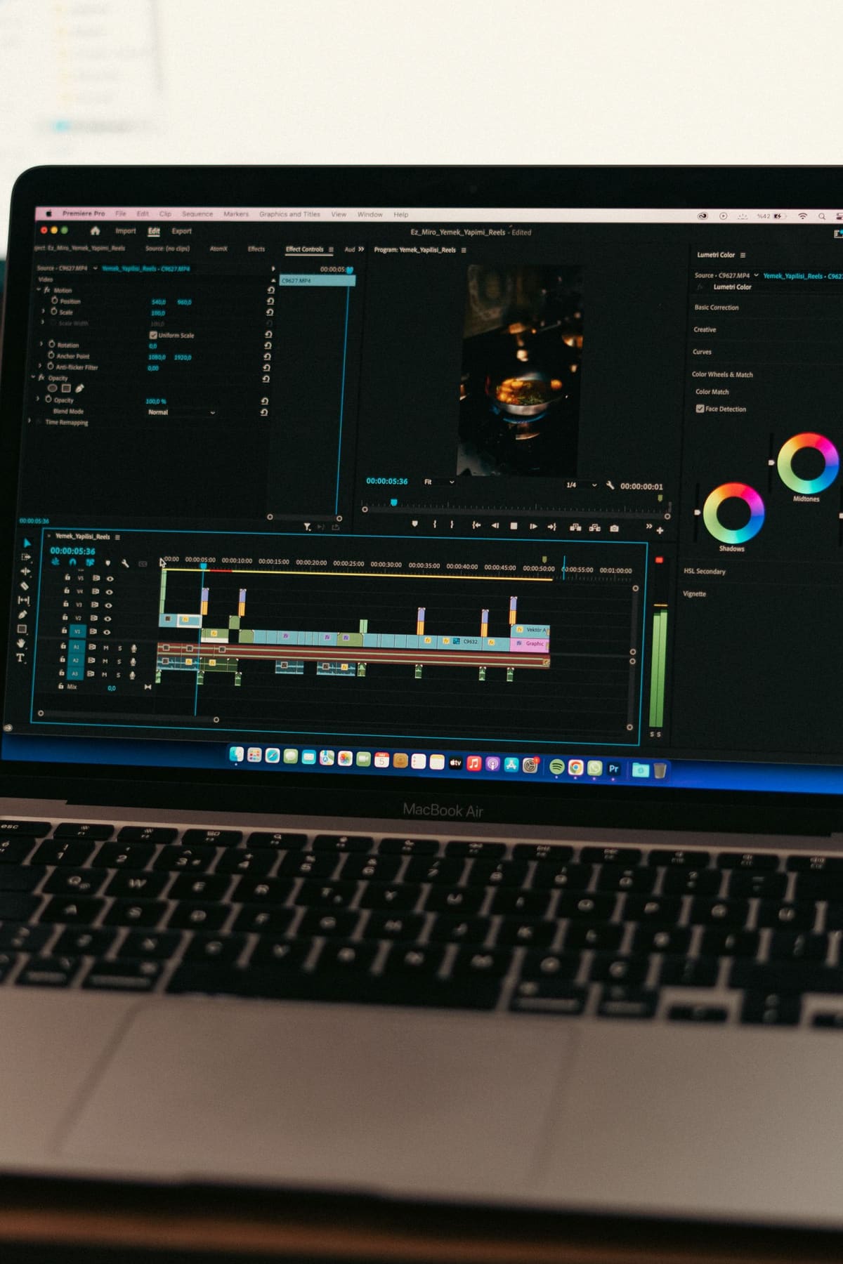 Menyunting software di macbook air