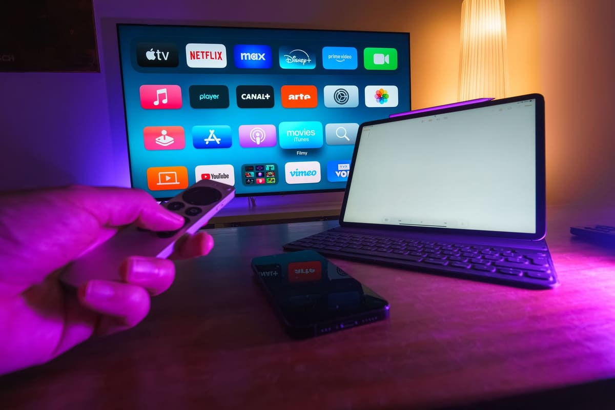 Rumah entertainment penataan dengan streaming services